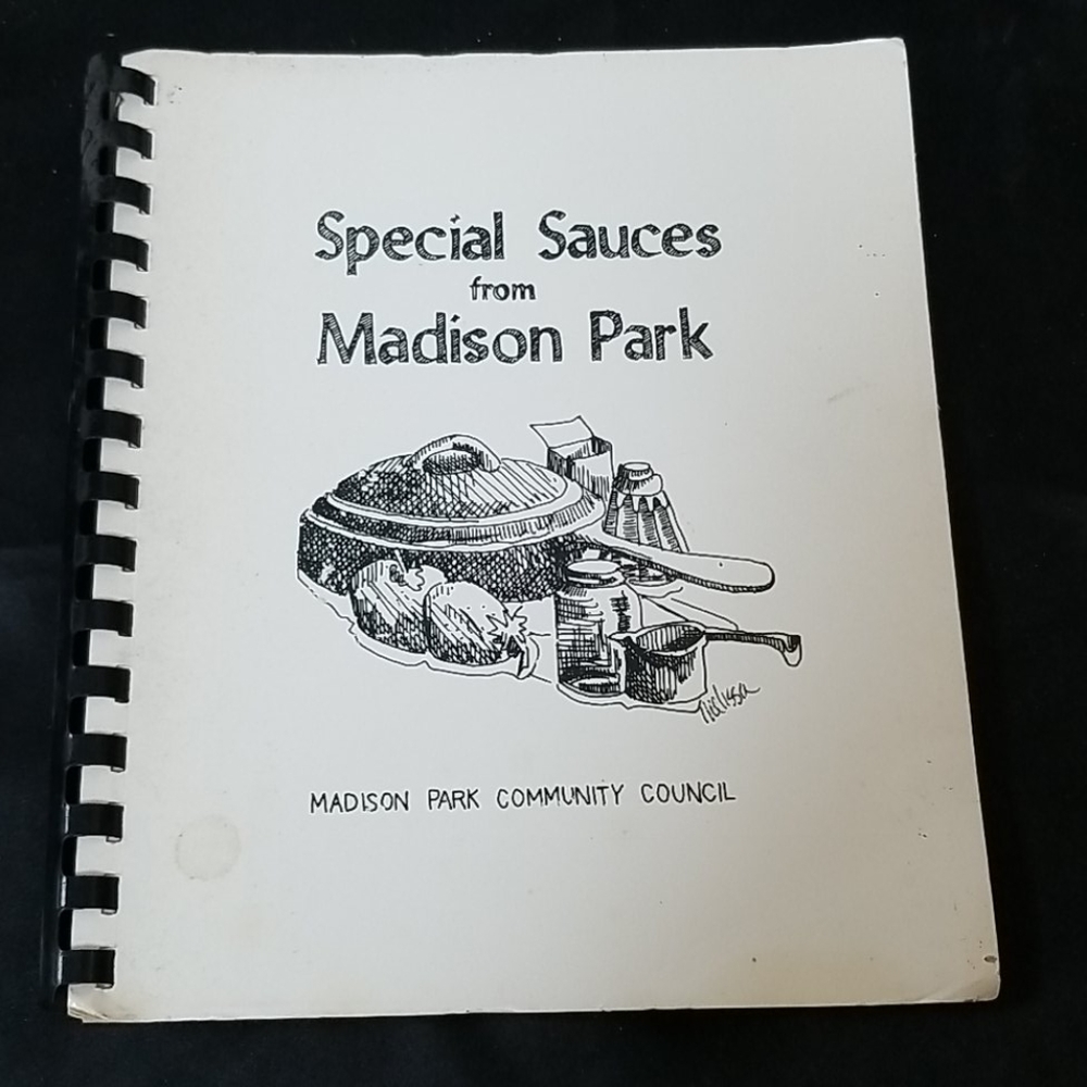 🍳VINTAGE COOKBOOKS - Picture 7 of 11
